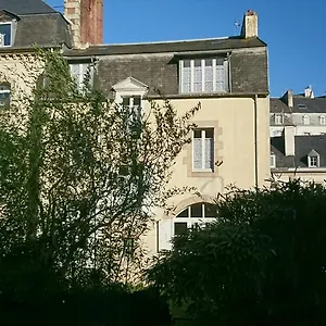 Bed & Breakfast La Maison Serrurier - D'hotes